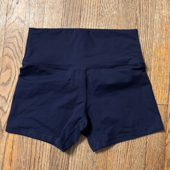 OFFLINE by Aerie The Hugger 5” Bike Shorts Navy Blue High Rise - Picture 2 of 6